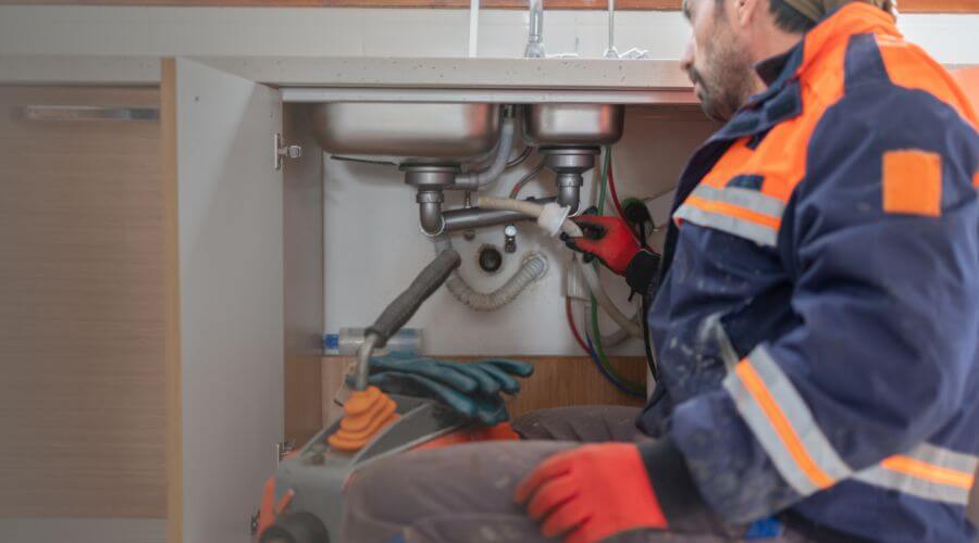 Professional slab leak plumber services in Pekin, IL